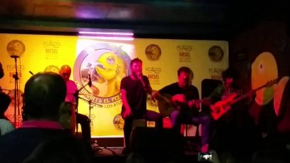 Juanito Makandé – Dime dónde está el camino (Pez Limón, Zahara)